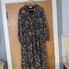Gallery   Dress. Size 12.
