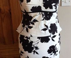 Principles Petites Ladies Black and White Cotton Blend 2 Piece skirt and Top Set 12/14  including postage