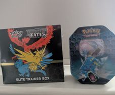 Pokemon Hidden Fates Etb + Gyarados Tin