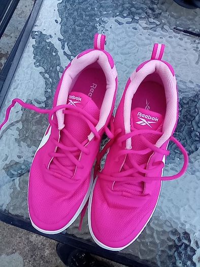 Women's trainers