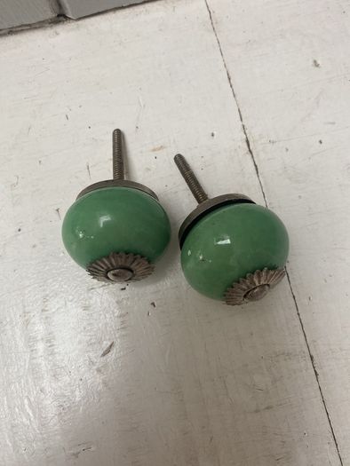 Vintage style knobs