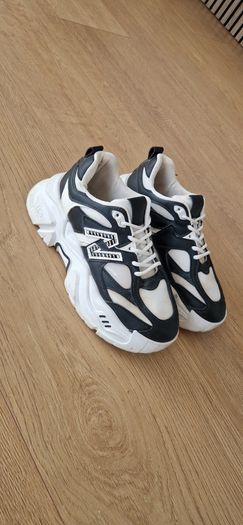 Womens Footwear