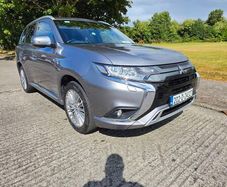 2020 Mitsubishi Outlander Hybrid
