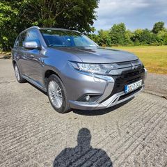 2020 Mitsubishi Outlander Hybrid