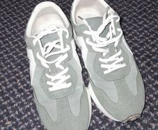ladies trainers