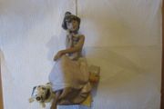 Lladro  figurine ....chit chat