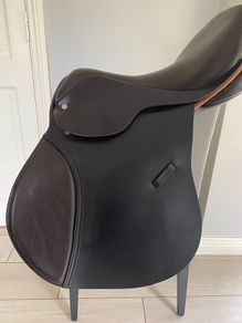 18 Berney Bros Brown Wide GP Saddle