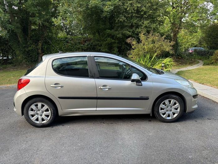 Peugeot 207 Biarritz 1.4 5 Door 2009