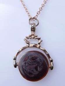 Vintage  Gold Plated Bloodstone & Carnelian Spinner Pendant and Chain