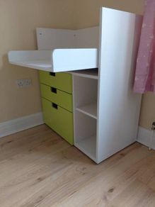 Nappy change table / desk