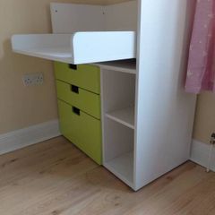 Nappy change table / desk