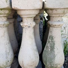 8 Concrete balustrades