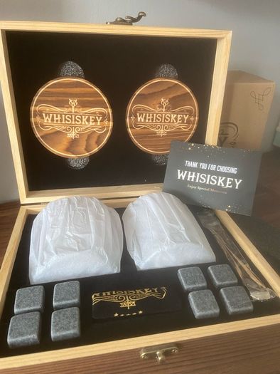 Whisiskey gift set in presentation box brand new