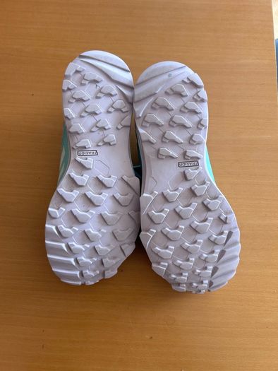 hockey shoes