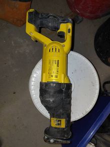 dewalt saw
