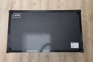 DJ Controller Flight Case for Pioneer DJ OPUS-QUAD - UDG Ultimate - Black on Wheels