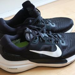 Nike Air Zoom Vomero 15, size 7 UK
