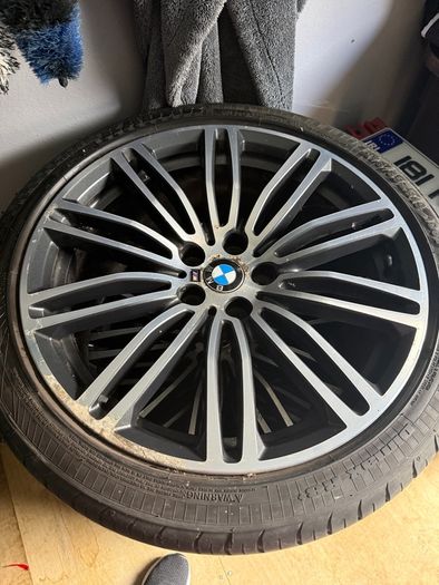 BMW 19" alloys