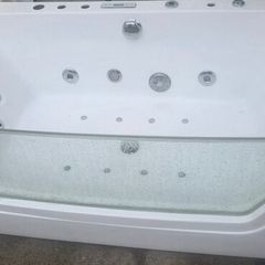 jacuzzi