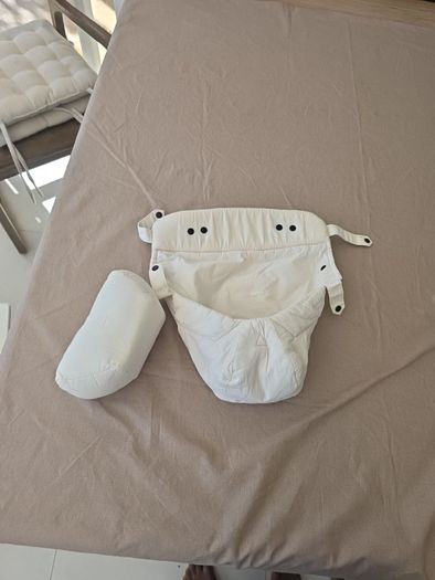 Ergobaby 360 carrier with newborn insert