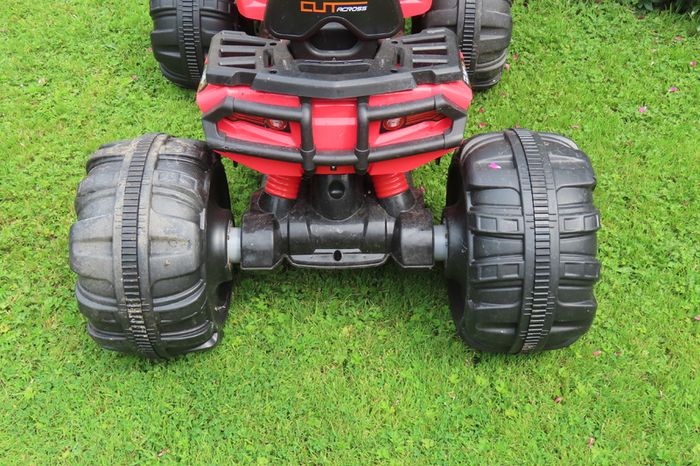 Dune 8 Commander 24V Electric Ride On Kids Quad  (Spares or Repair)