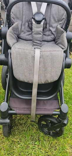 Cybex Priam pushchair x2 car seats base and bassinet