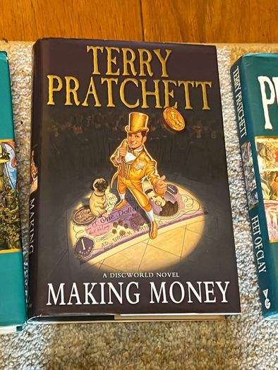 21 Discworld books Hardcover