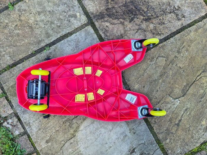 Kids spinner shark kneelboard