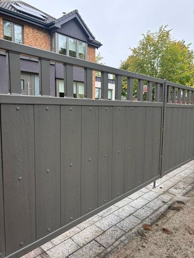Side Gates