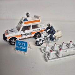 Matchbox Superkings Police set