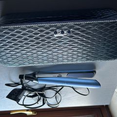 GHD icy blue Chronos straightner