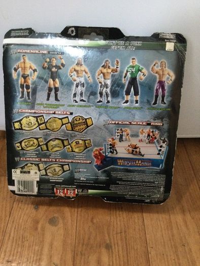 wrestling figures