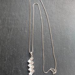 Solid silver pendant & chain
