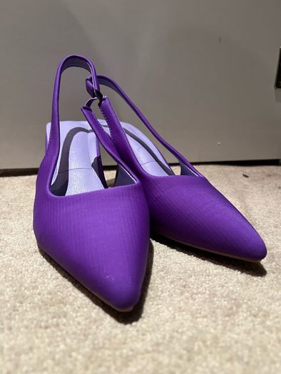 Point Toe Stiletto Heeled Slingback Pumps purple low heels size 7 UK / 40 EU