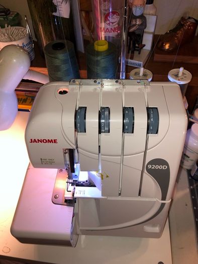 Overlocker Serger Sewing machine