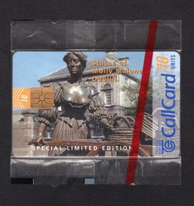 1997 Ireland 10 unit 1997 "Big CallCard Challenge" collectors fair features a photograph of the Molly Malone statue in Dublin (Gemplus GEM1) Call Card Mint in Packaging. Telecom Eireann Card Number 1163