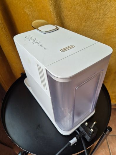 Coffee machine: DeLonghi Nespresso Lattissima One