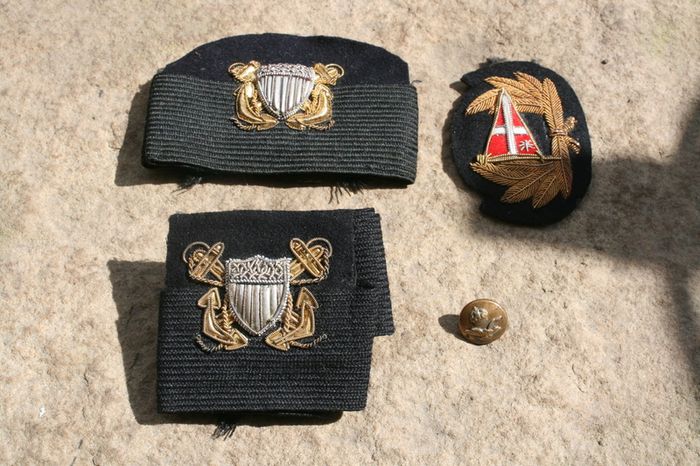 vintage military badges (20 each)
