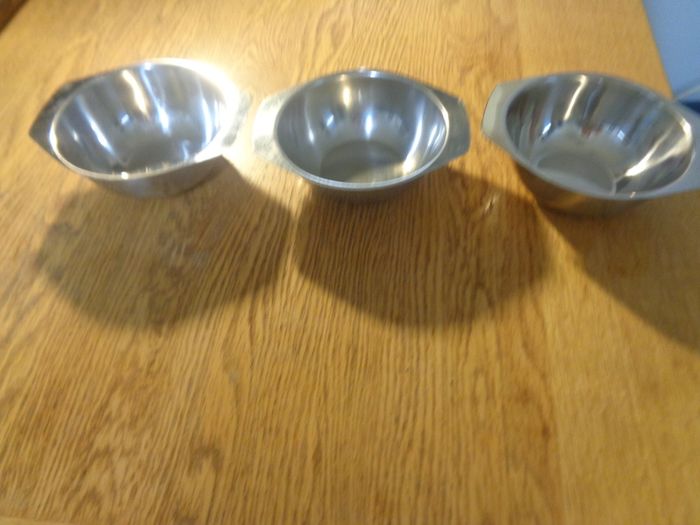 Stainless Steel Soup/Desert Dishes x 3 for Sale