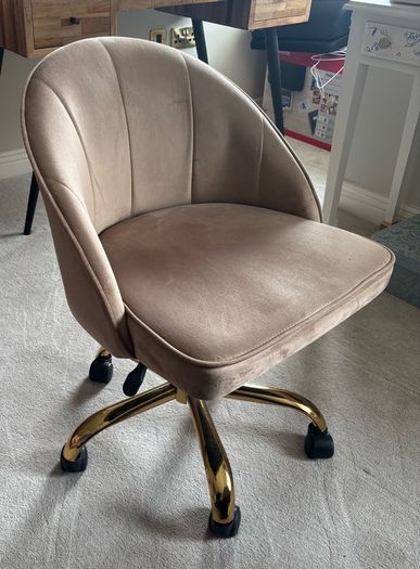 Desk chair