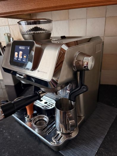 DeLonghi La Specialista Coffe  Machine