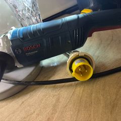 Bosch GWS 2200-230 P Professional Angle Grinder
