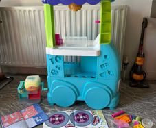 Play-doh ice cream truck and donuts playset