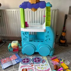Play-doh ice cream truck and donuts playset