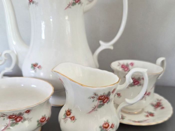 Coffee/Tea Set Richmond Rose Time