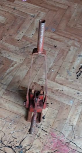Shuttering Mickey Pullers
