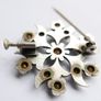 Vintage Pin Brooch Silver Toned Round Flower Design With Clear Rhinestones Image 4