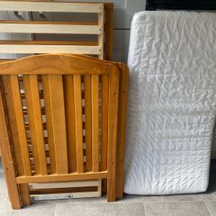 Free mothercare takeley cot and ikea vyssa mattress