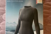 Ladies Cirvit Thermal Top Size Large