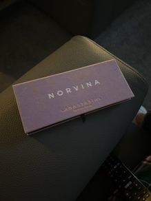 anastasia pallet